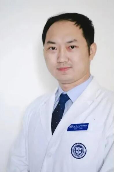 北京大学国际医院神经外科梁剑峰博士
